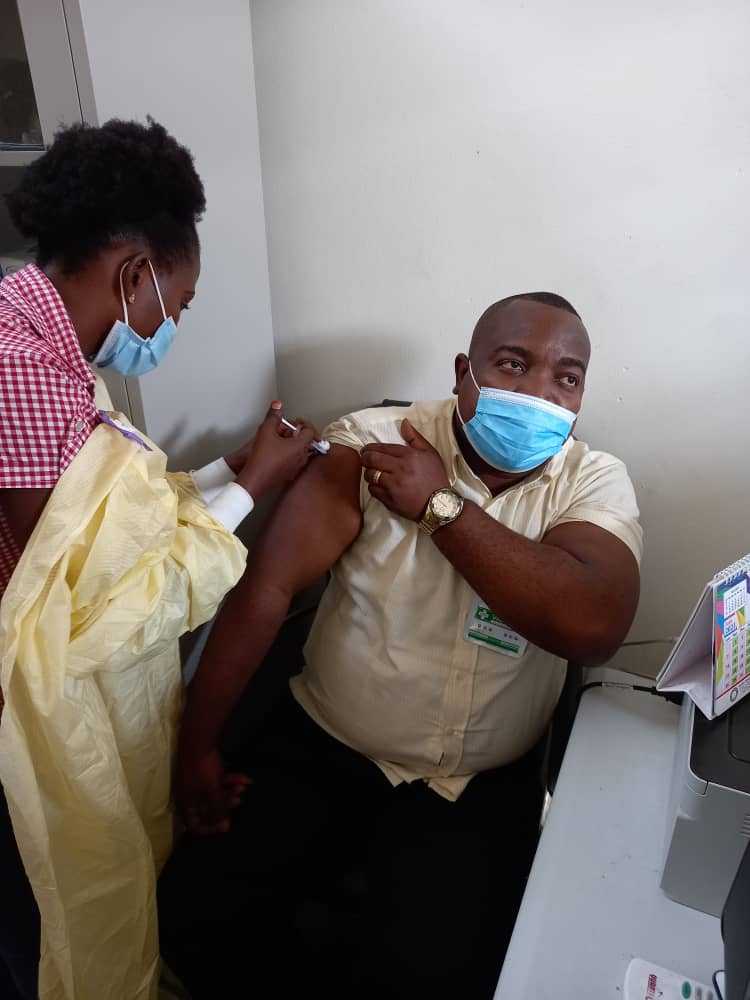 Jean-Luc Ndaye vaccin