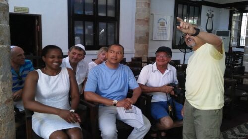 katumbi au synagogue avec sa femme Carine